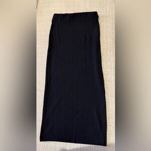 ⭐️Zara Black Ribbed Midi Skirt